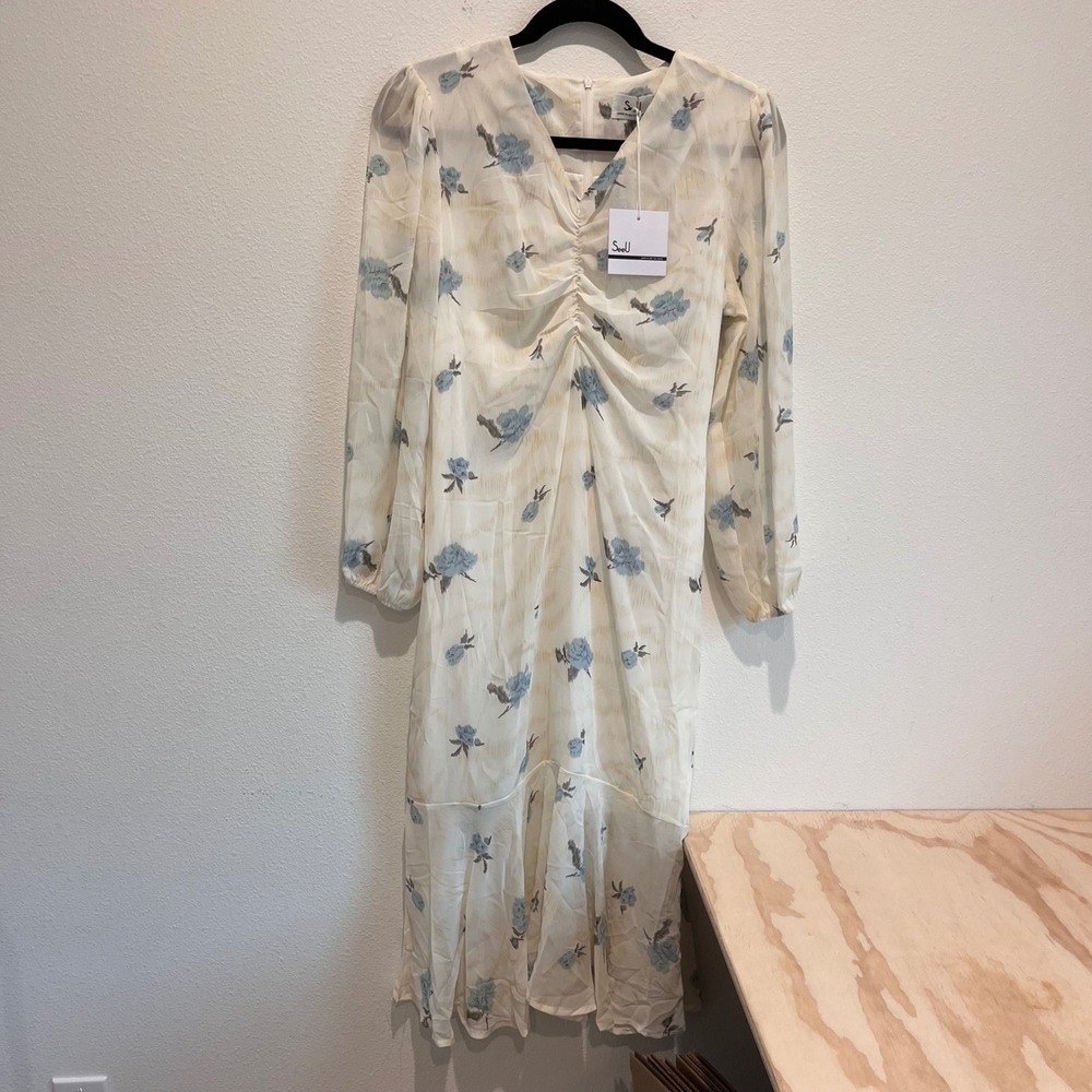 SeeU Cream Blue Floral Ruched V-Neck Midi Dress Long Sleeve NWT